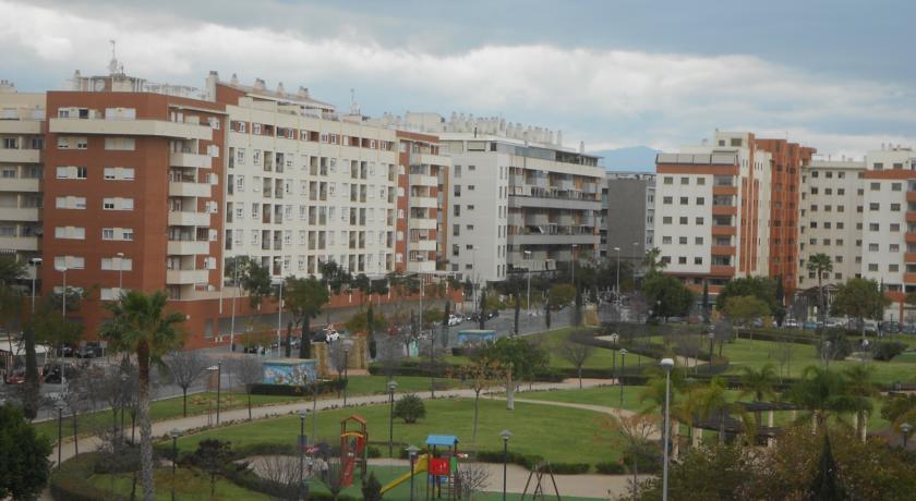 Jardines Del Litoral Momas Homes Малага Номер фото